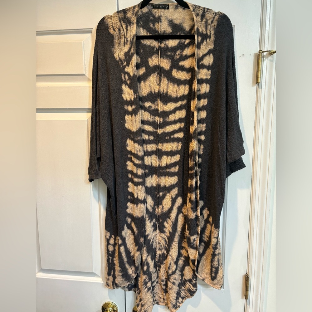 T Party Fashion Black and Cream Knit Cardigan